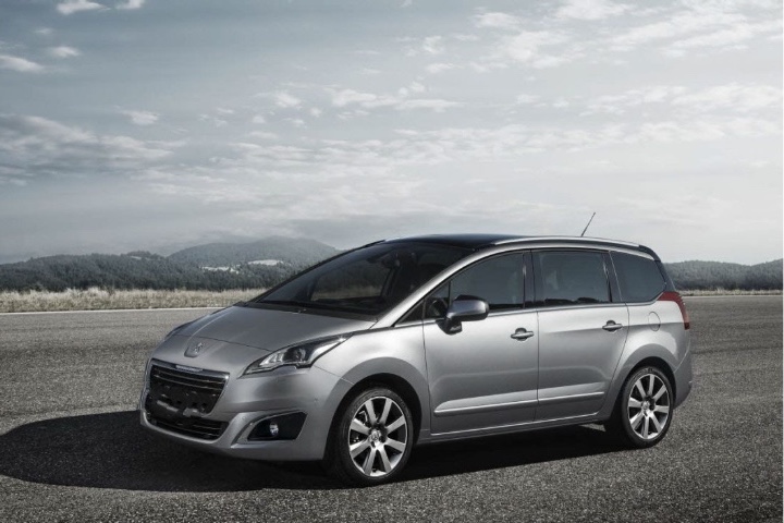 alicante_7_seat_car_rental