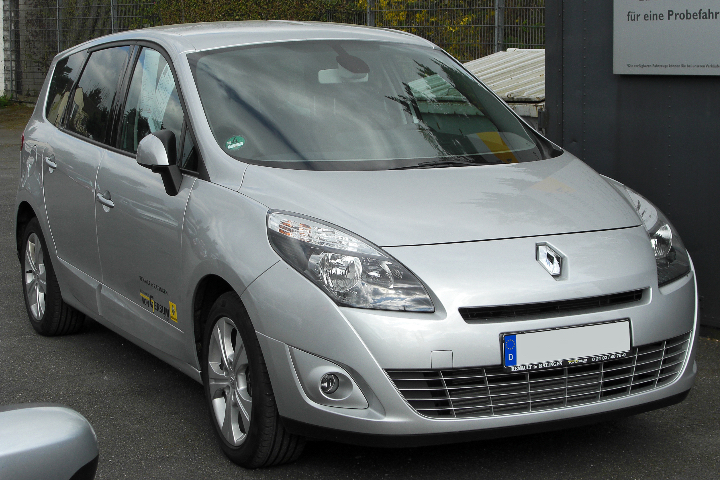 alicante_7_seat_car_rental